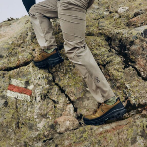 Wanderschuhe auf Stein Cloudrock Low Damen